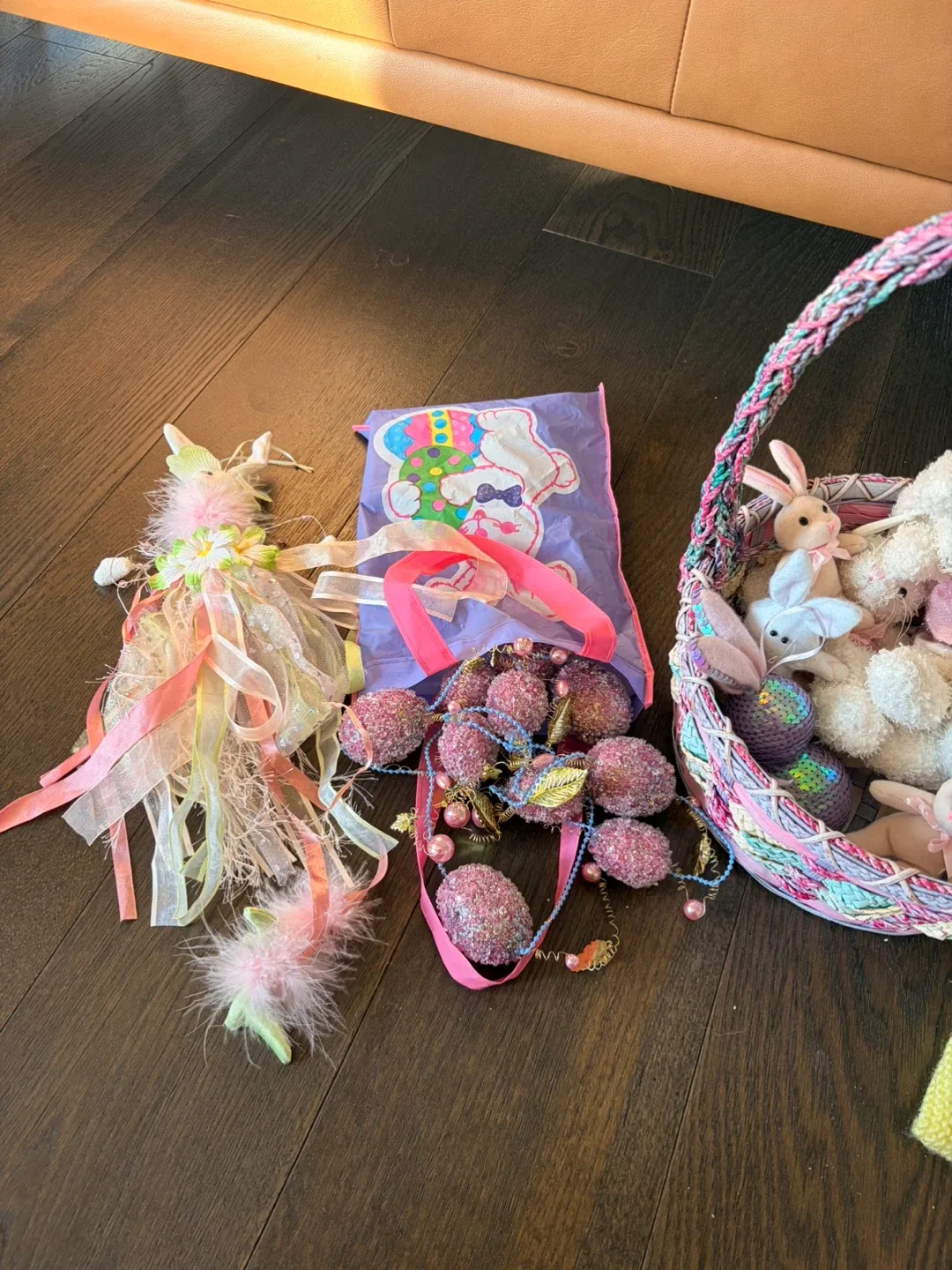Easter basket with bunny plushies & decorations image indicator(3)