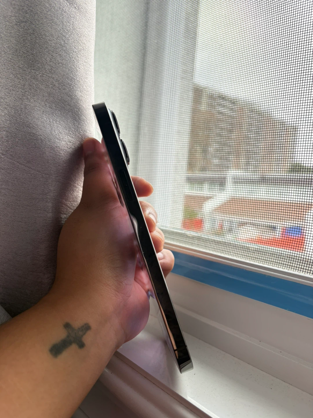 iPhone 13 Pro Max - photo 3