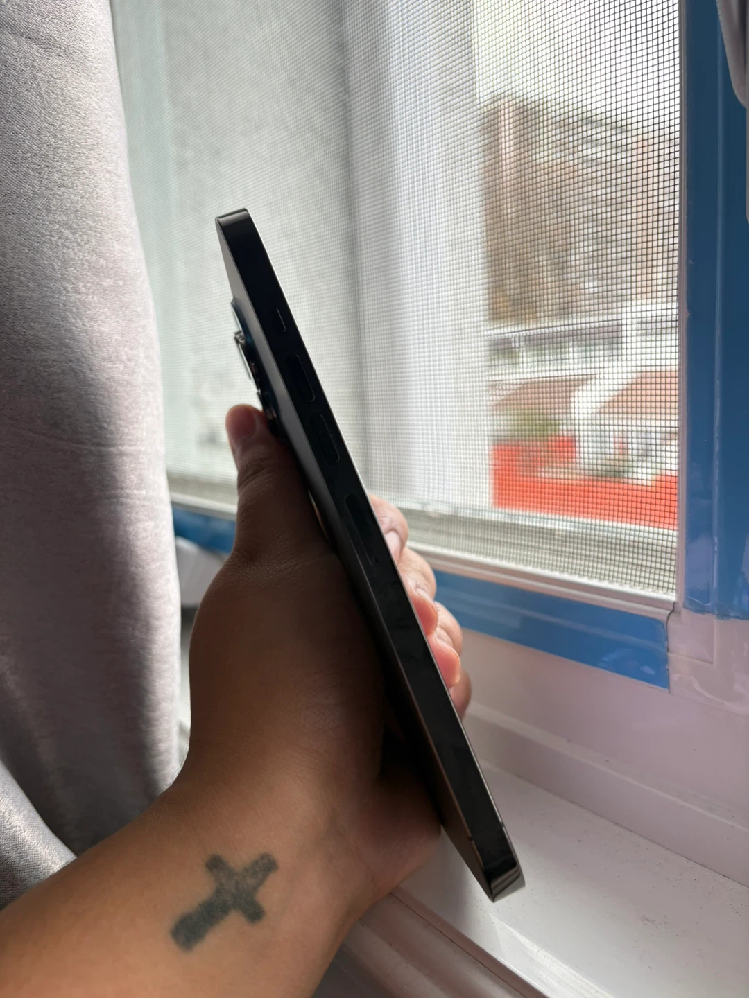 iPhone 13 Pro Max - photo 4