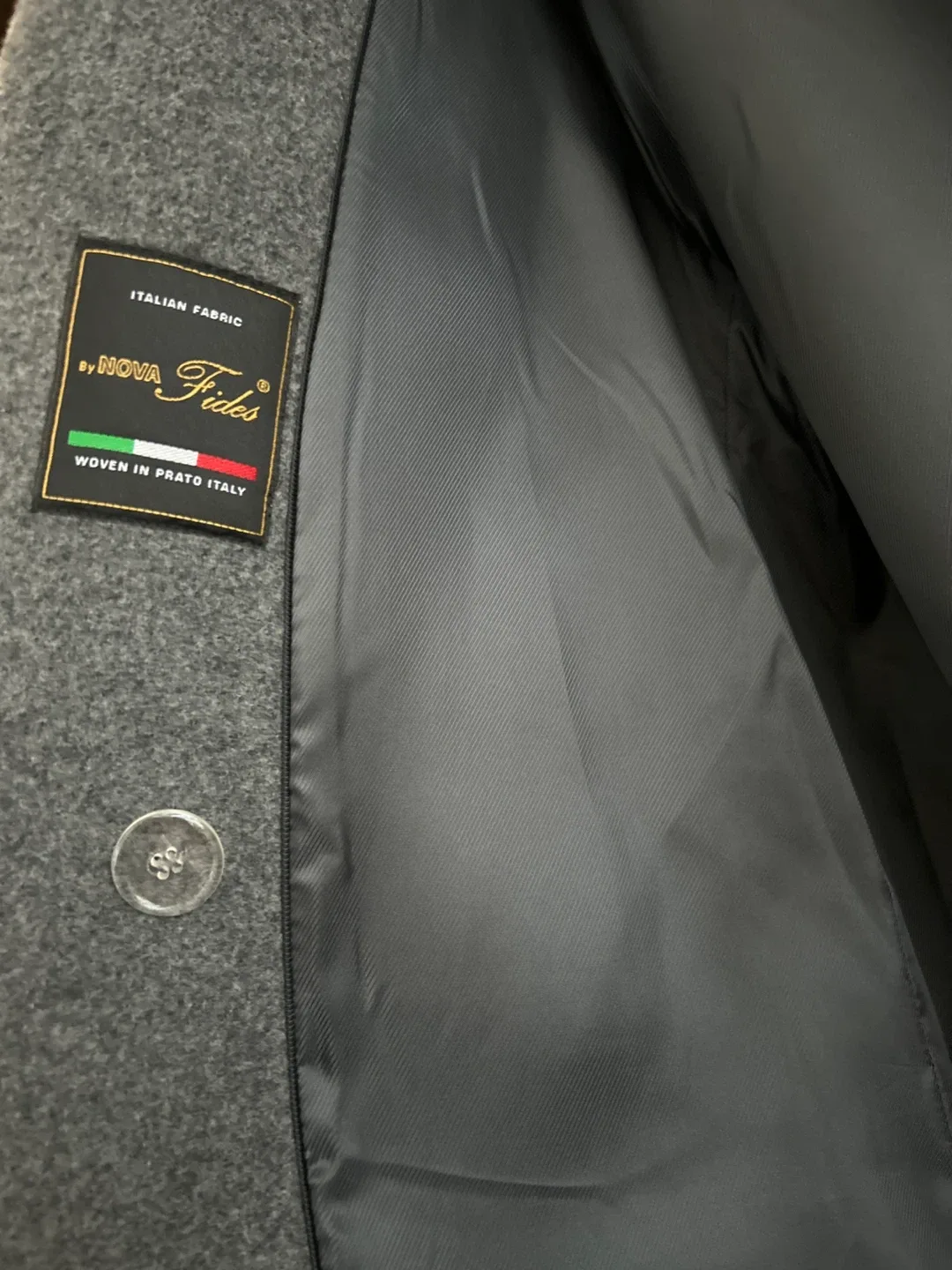 H&M Wool Blend Grey Coat - Size M image indicator(2)