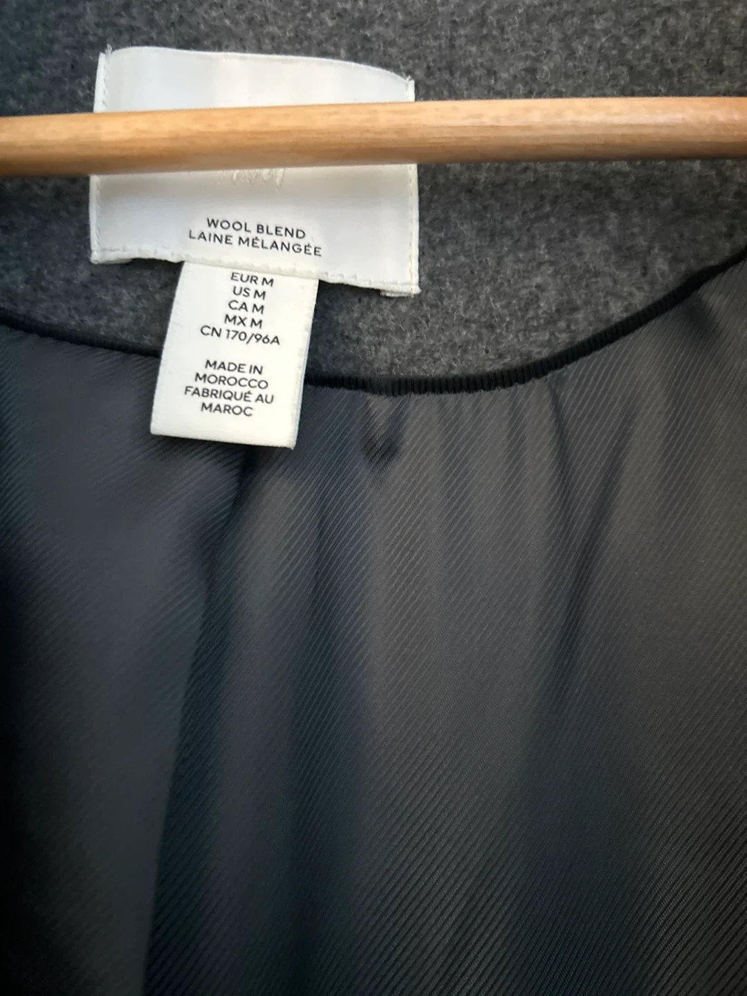 H&M Wool Blend Grey Coat - Size M image indicator(3)