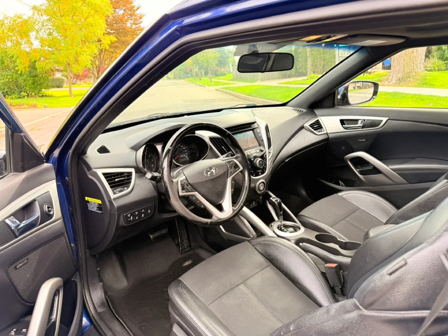 2016 Hyundai Veloster image indicator(7)