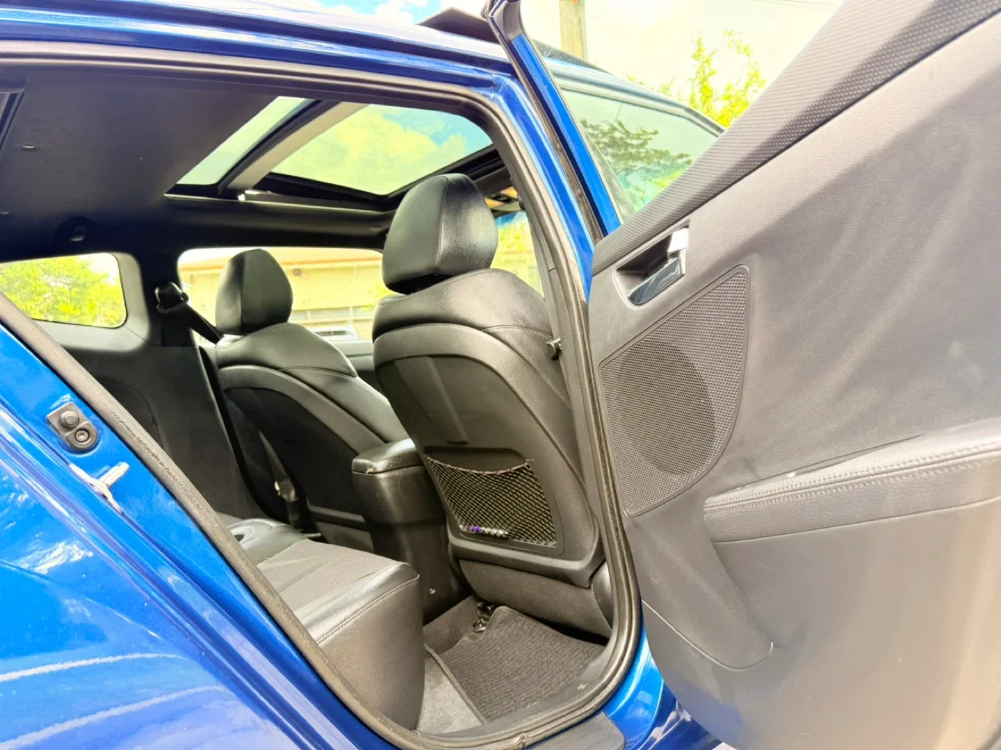 2016 Hyundai Veloster image indicator(8)