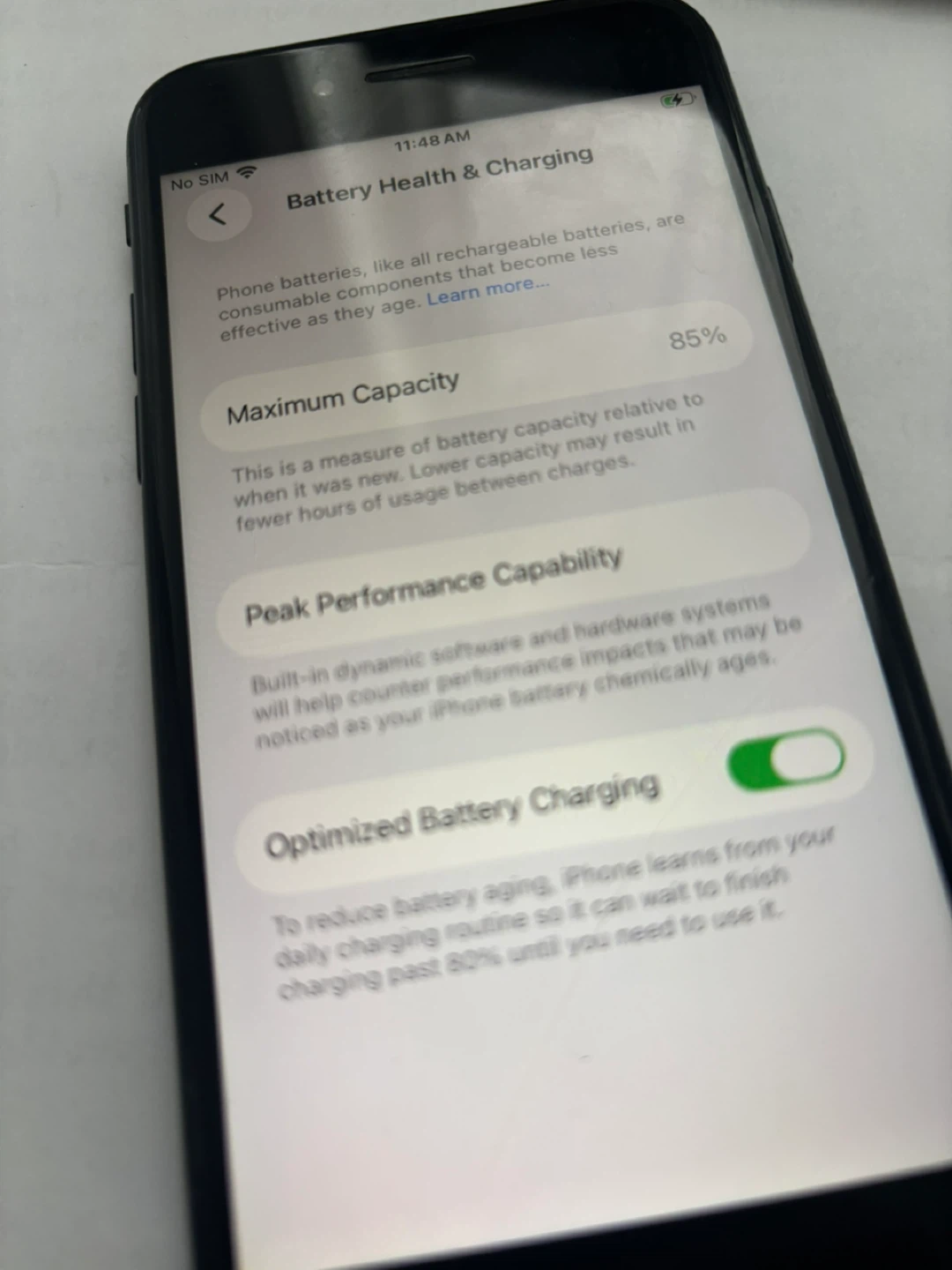 iPhone SE 2 Black  - 64GB - 85% Battery- Scree Damage - photo 3