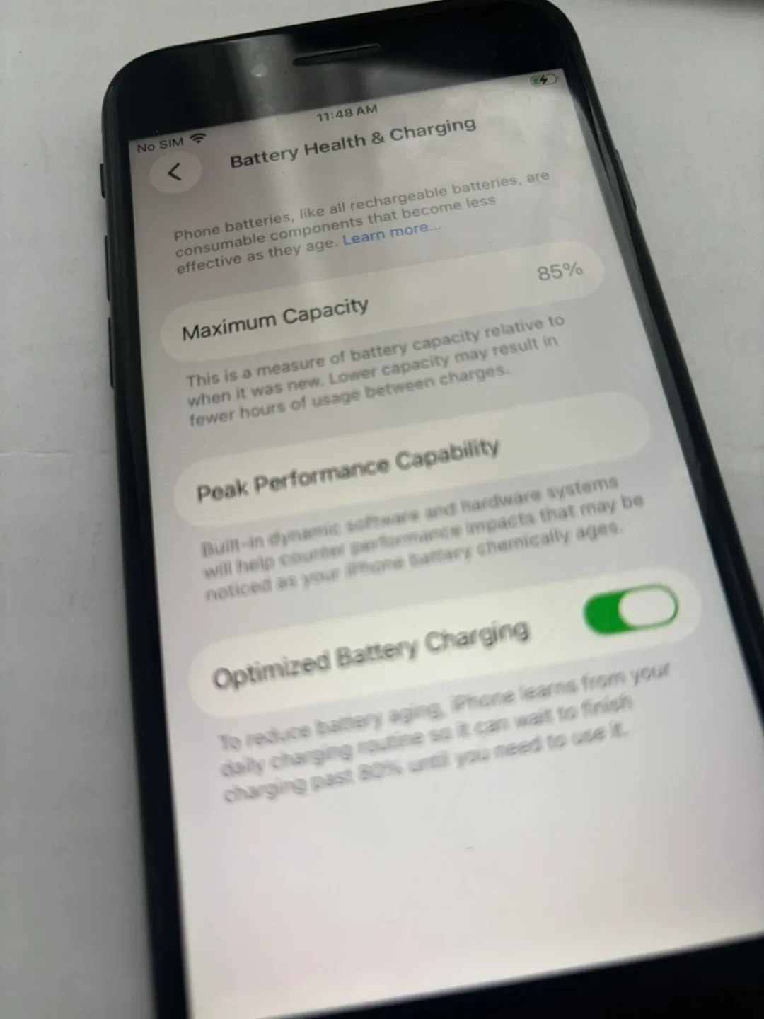 iPhone SE 2 Black  - 64GB - 85% Battery- Scree Damage image indicator(3)