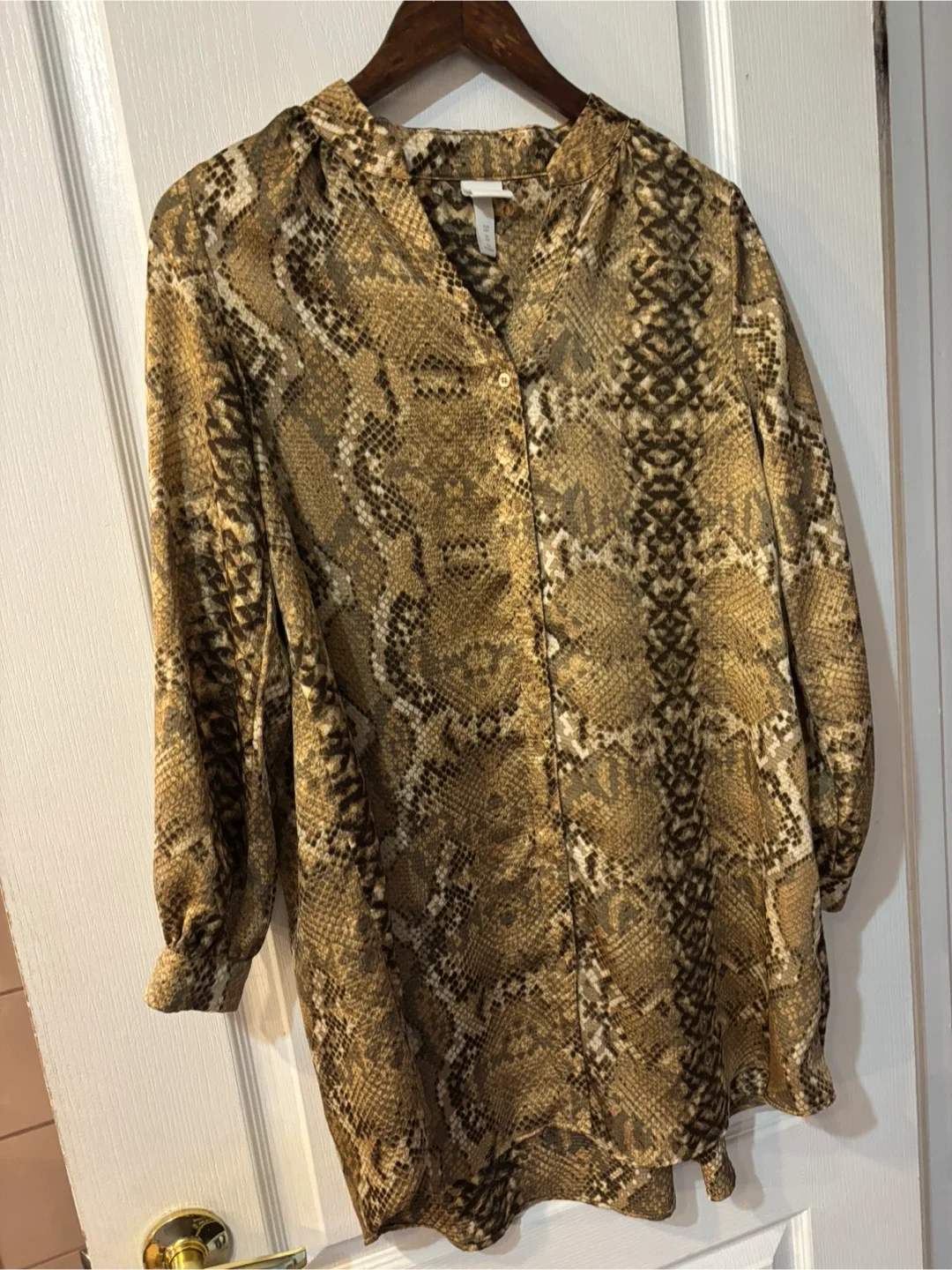 H&M Snake Print Blouse Size 10 thumbnail
