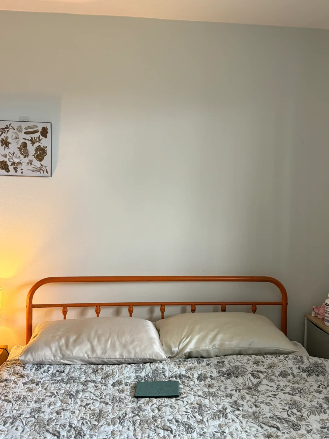 Metal Bed Frame QUEEN size image indicator(2)