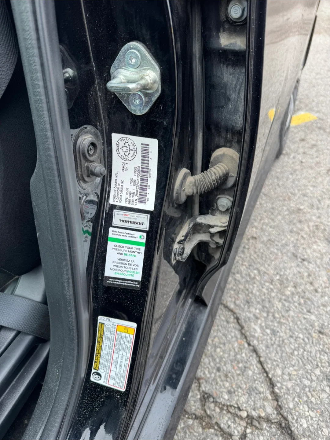 Black Honda Civic image indicator(6)