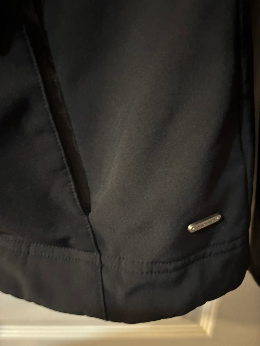 Kombi Black Softshell Jacket image indicator(4)