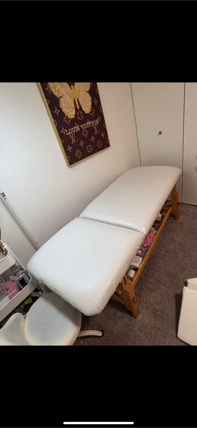 Iceland Sports Health Beauty Massage Table/ lash bed image indicator(3)