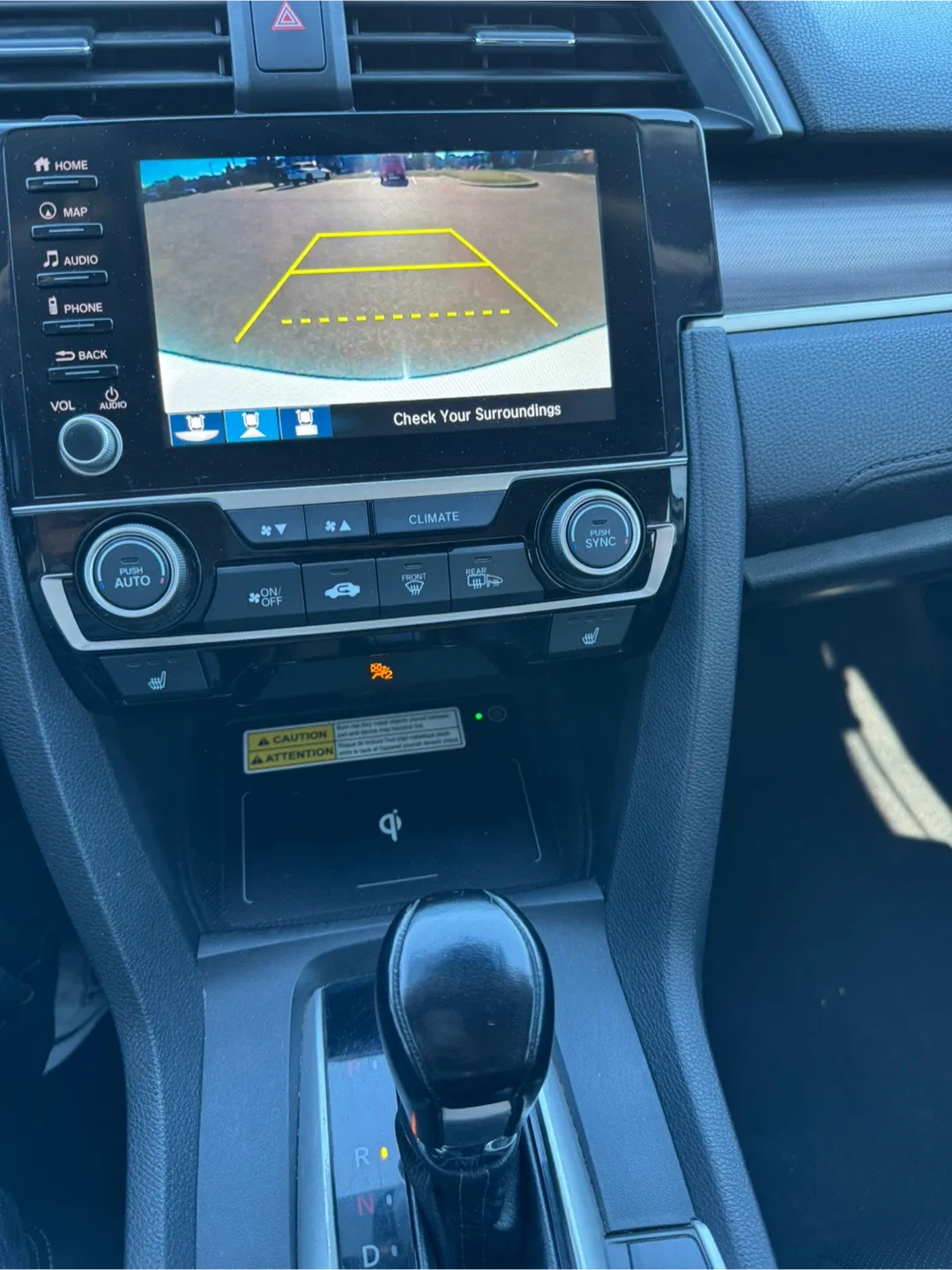 White Honda Civic Sedan image indicator(4)