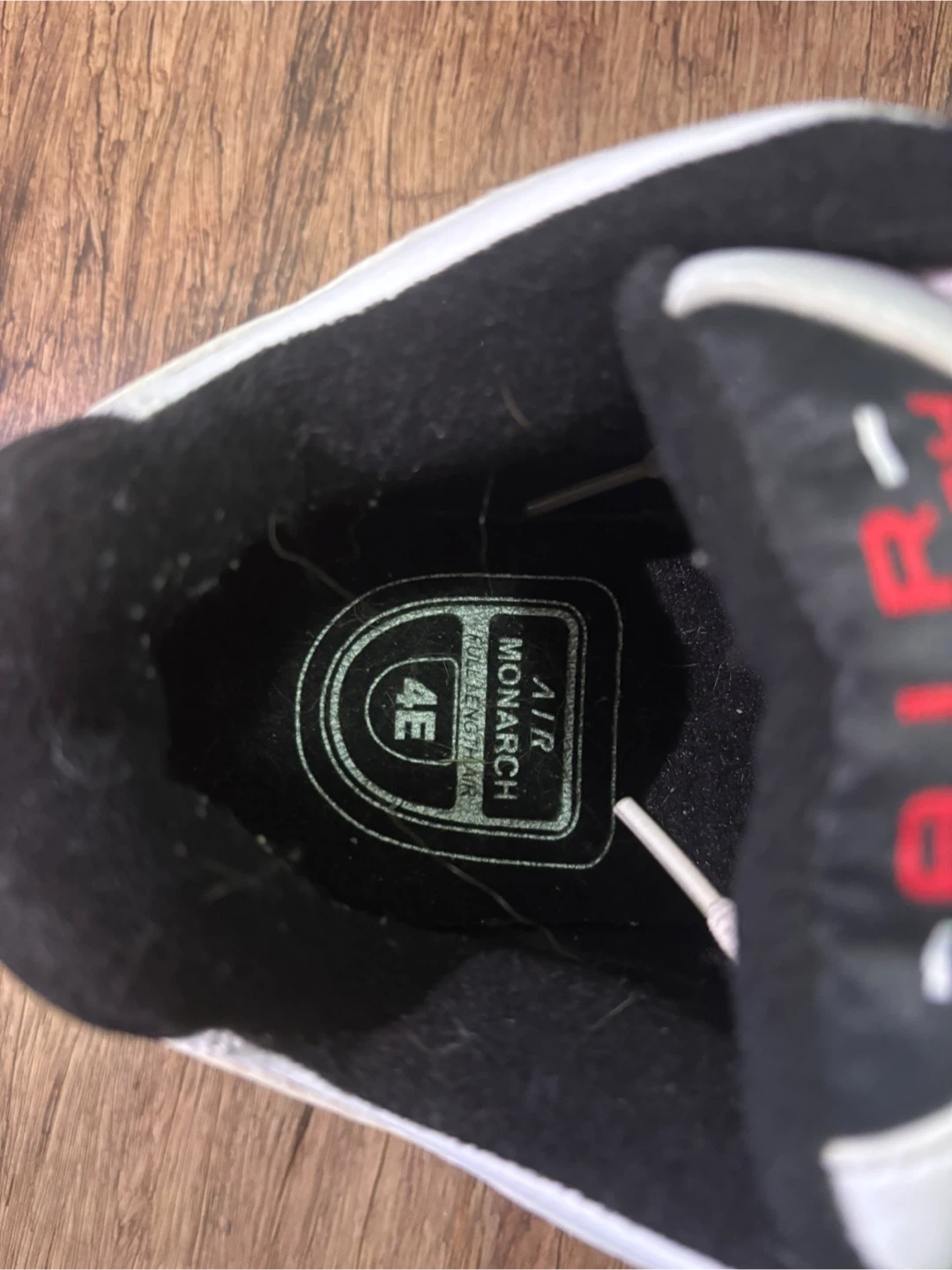 Nike Air Monarch IV 4E White/Black Sneakers - photo 3