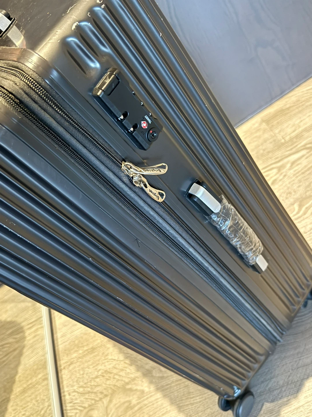 Travel Luggage Bag Wheels Black Large. - photo 5