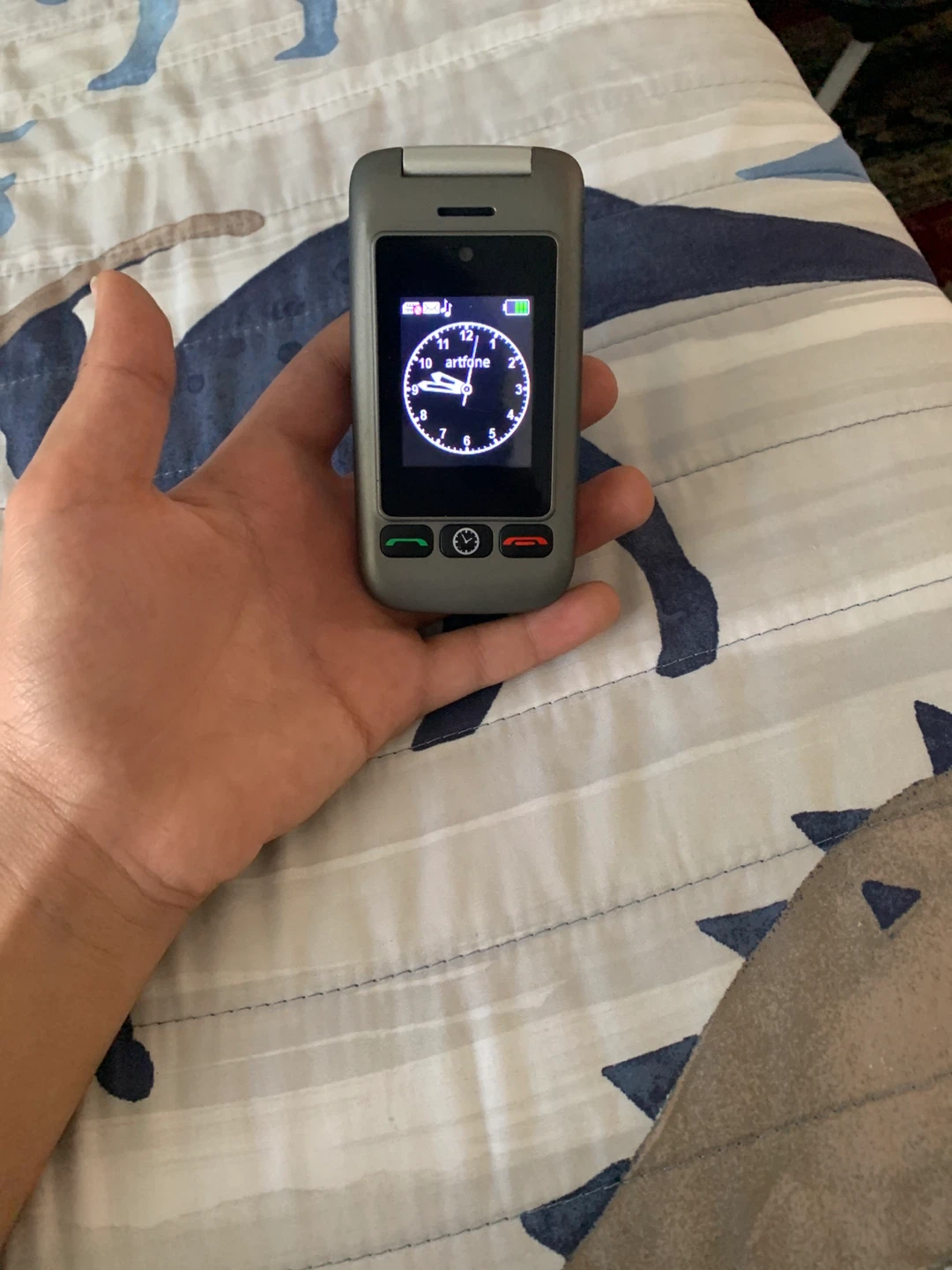 Artfone Flip Phone - photo 4