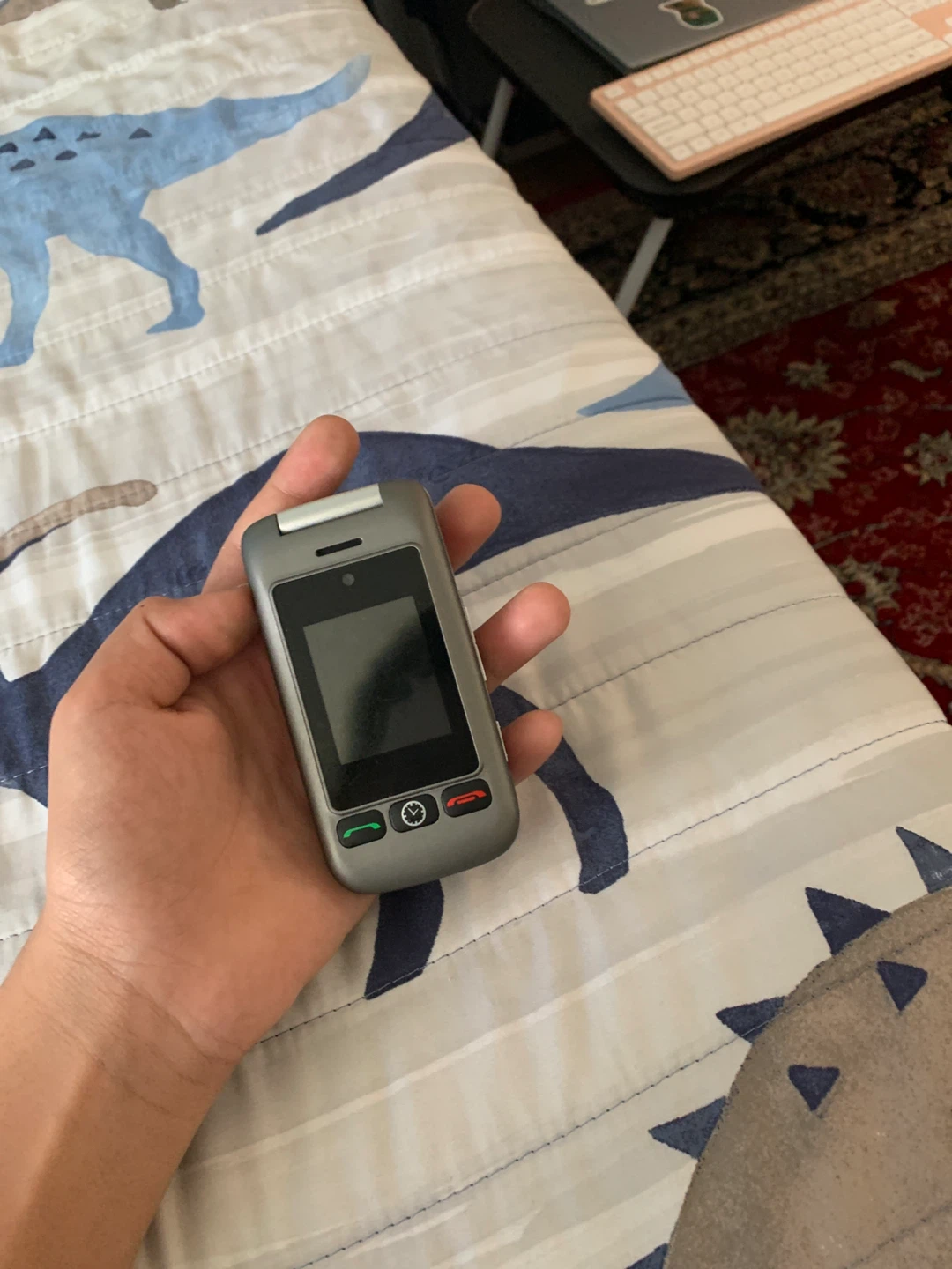 Artfone Flip Phone - photo 2