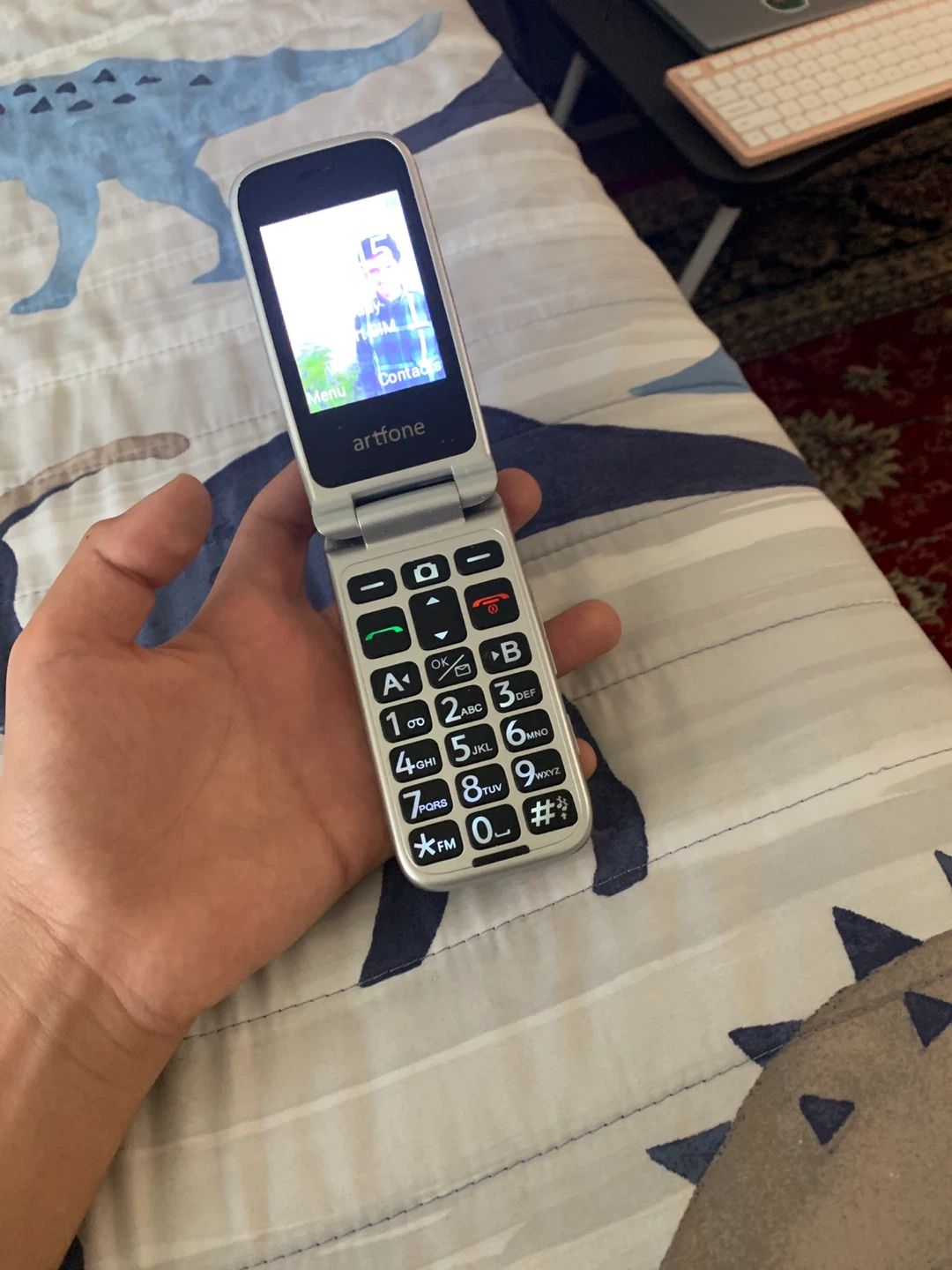 Artfone Flip Phone - photo 3