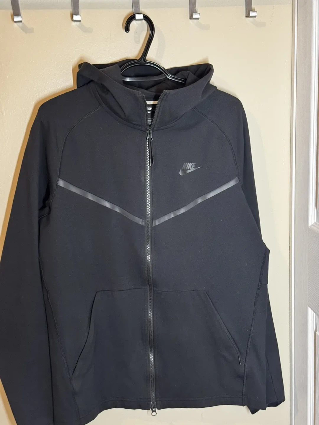 Nike Tech Fleece Full-Zip Hoodie - Black