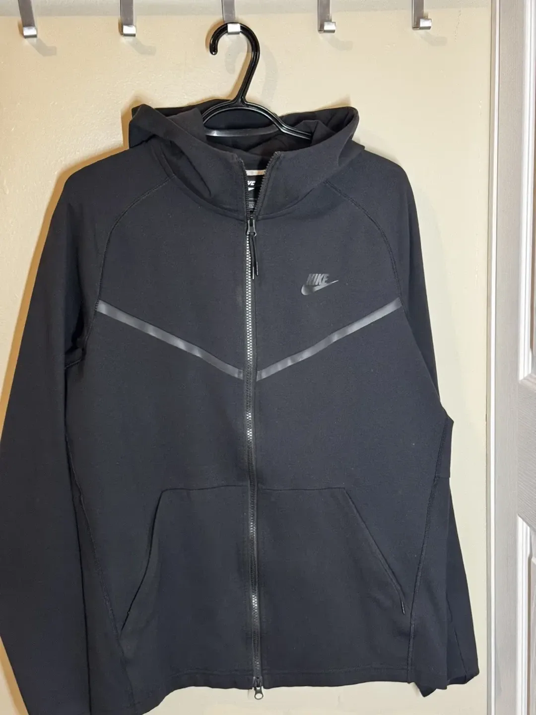 Nike Tech Fleece Full-Zip Hoodie - Black