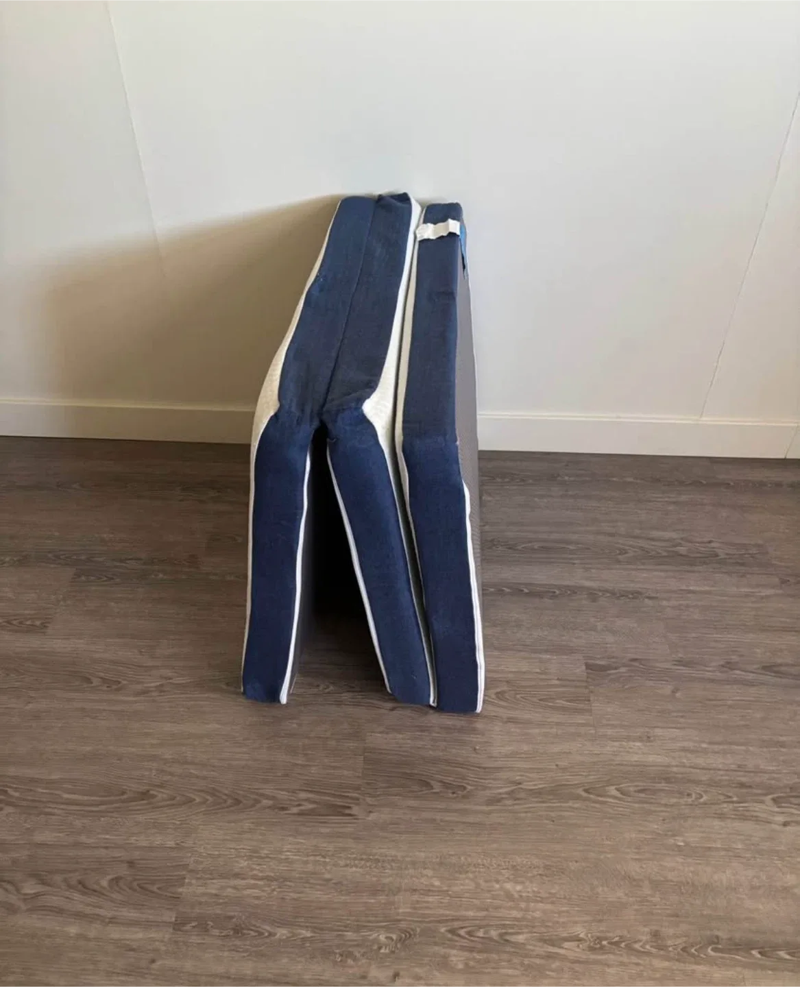 Folding Mattress - Blue & White image indicator(2)