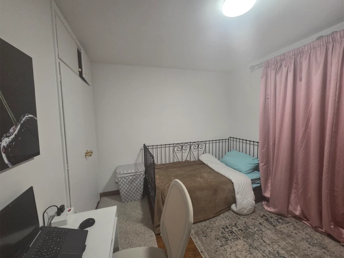 Room for Rent image indicator(4)