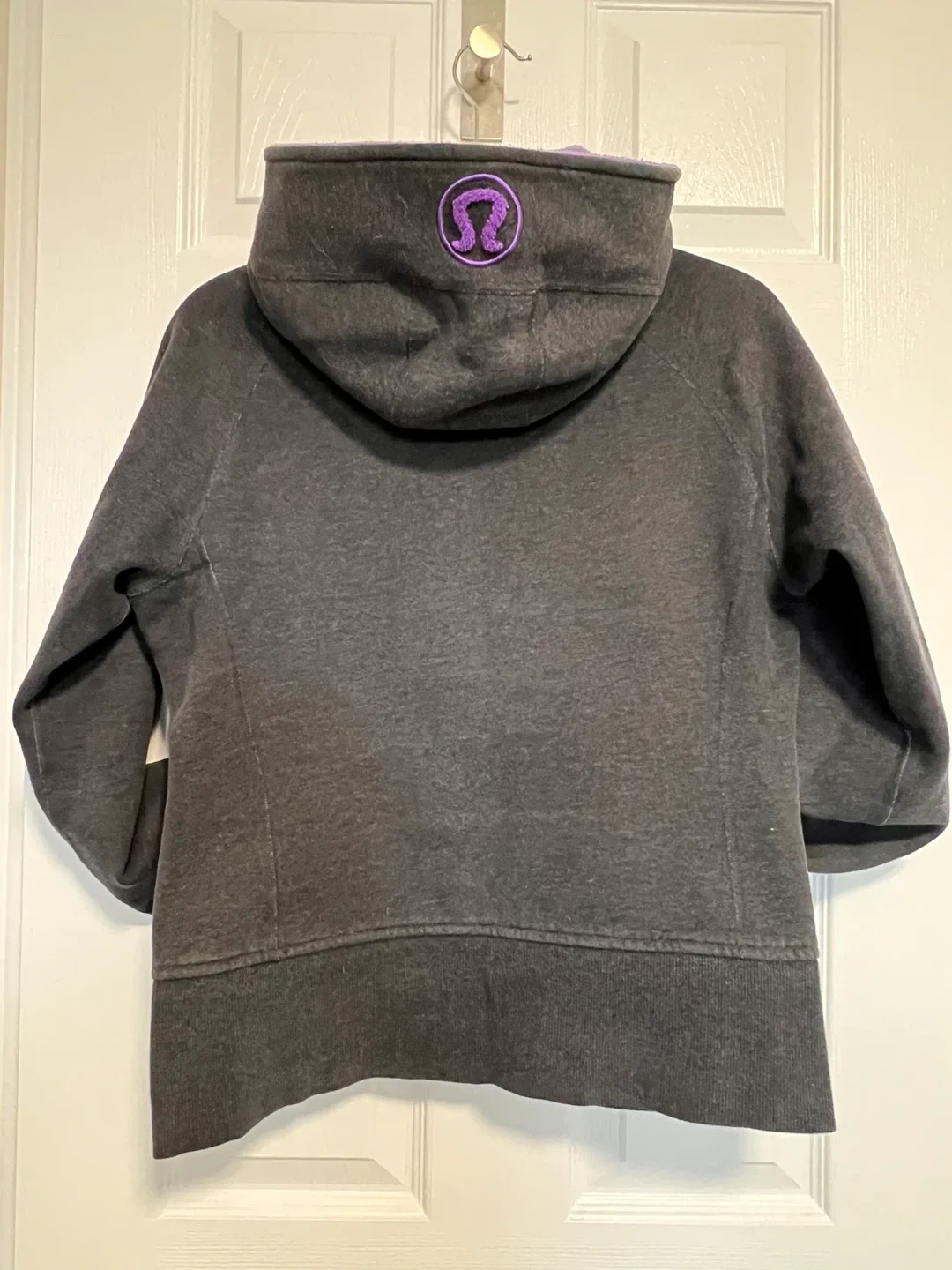 GUC Lululemon Scuba Hoodie 8 image indicator(2)
