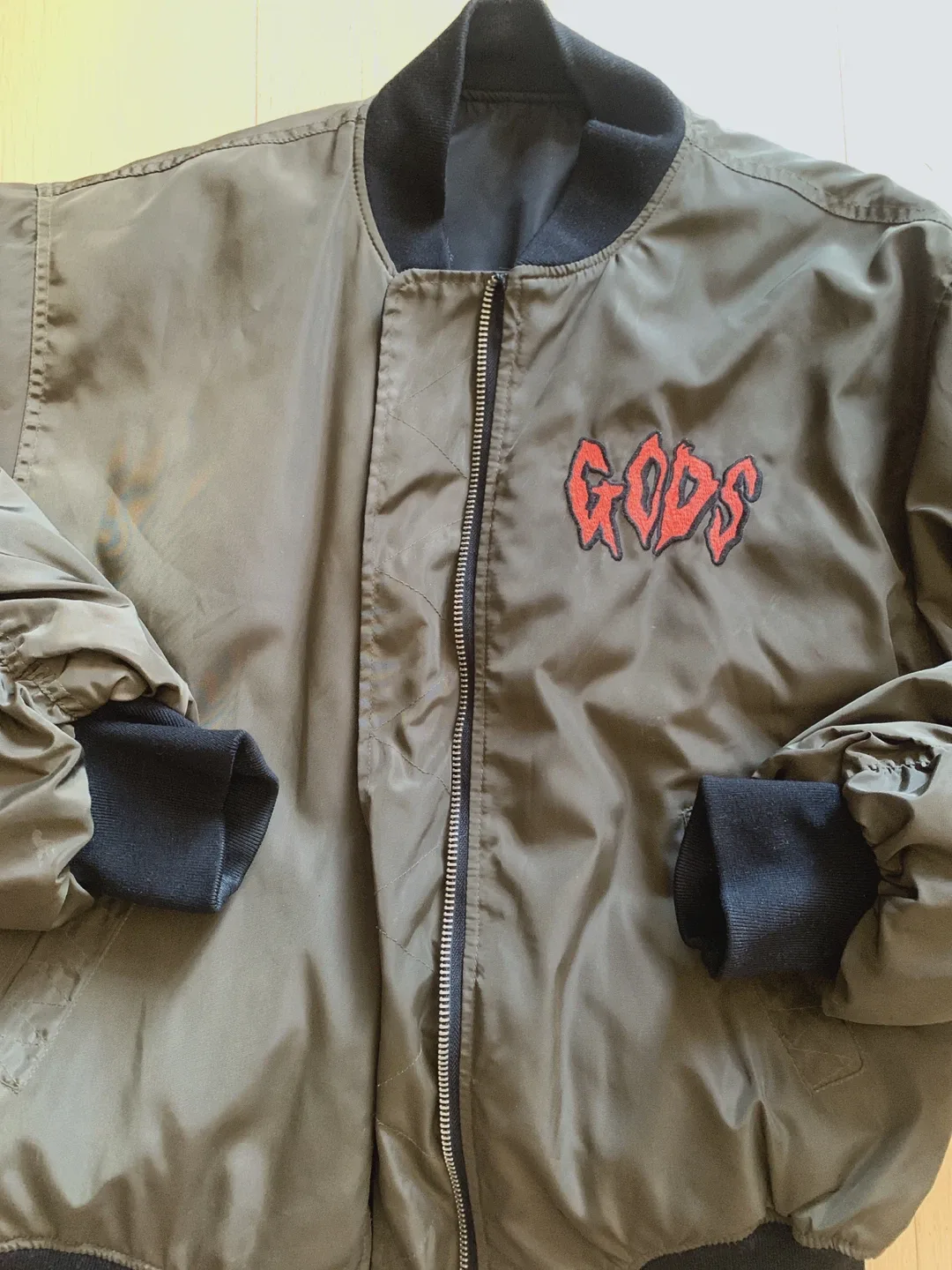 Two-sided wearable pilots style bomber jacket image indicator(2)