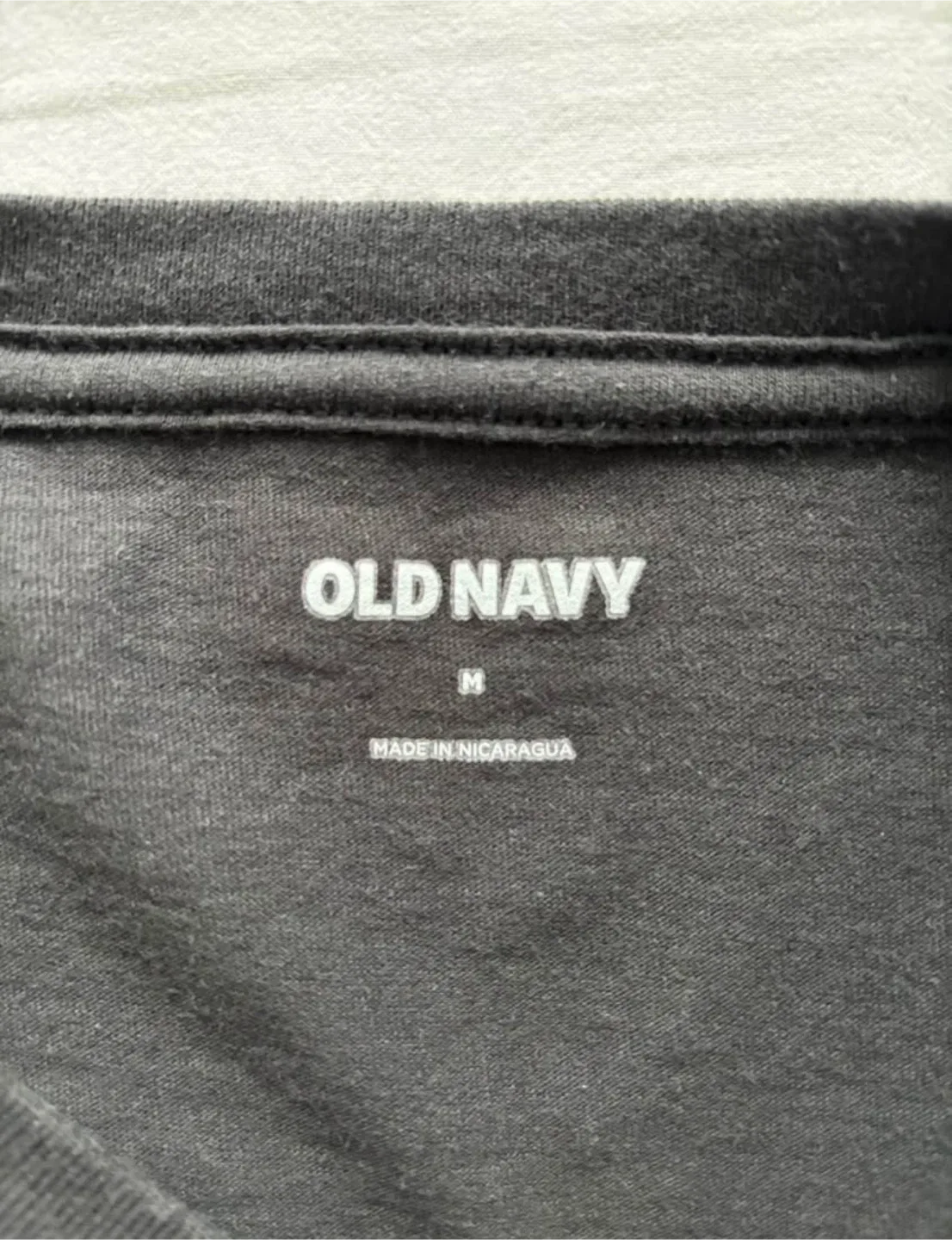 Old Navy Biggie T-Shirt - Size M image indicator(2)