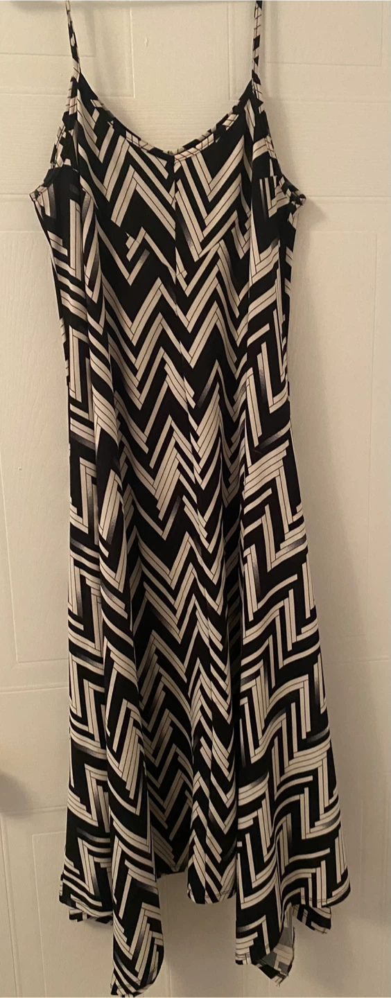 Black and White Asymmetric dress - photo 2