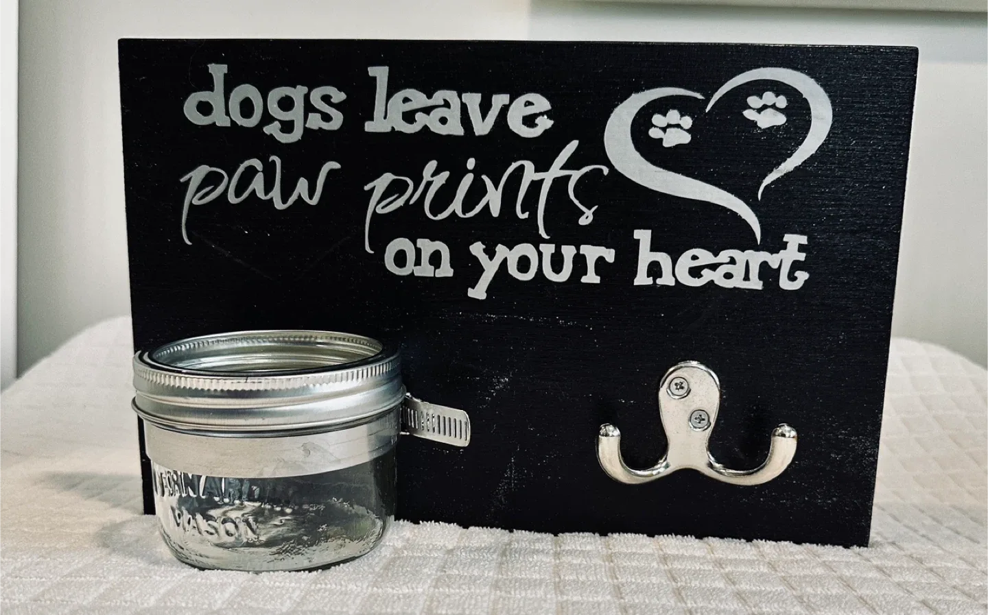 Dog Lovers Leash / Treat Sign…