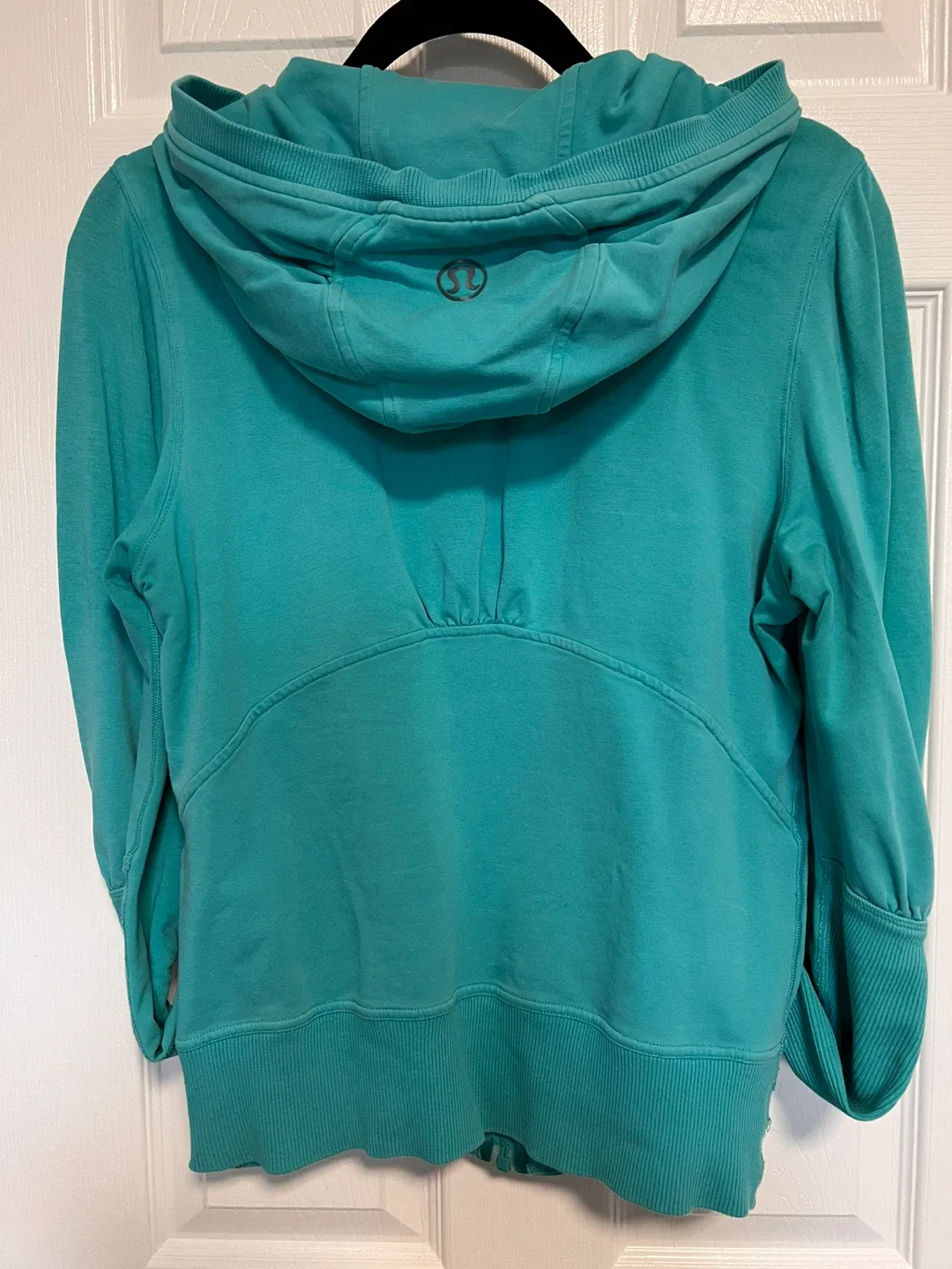 GUC Lululemon Hoodie 6 image indicator(2)