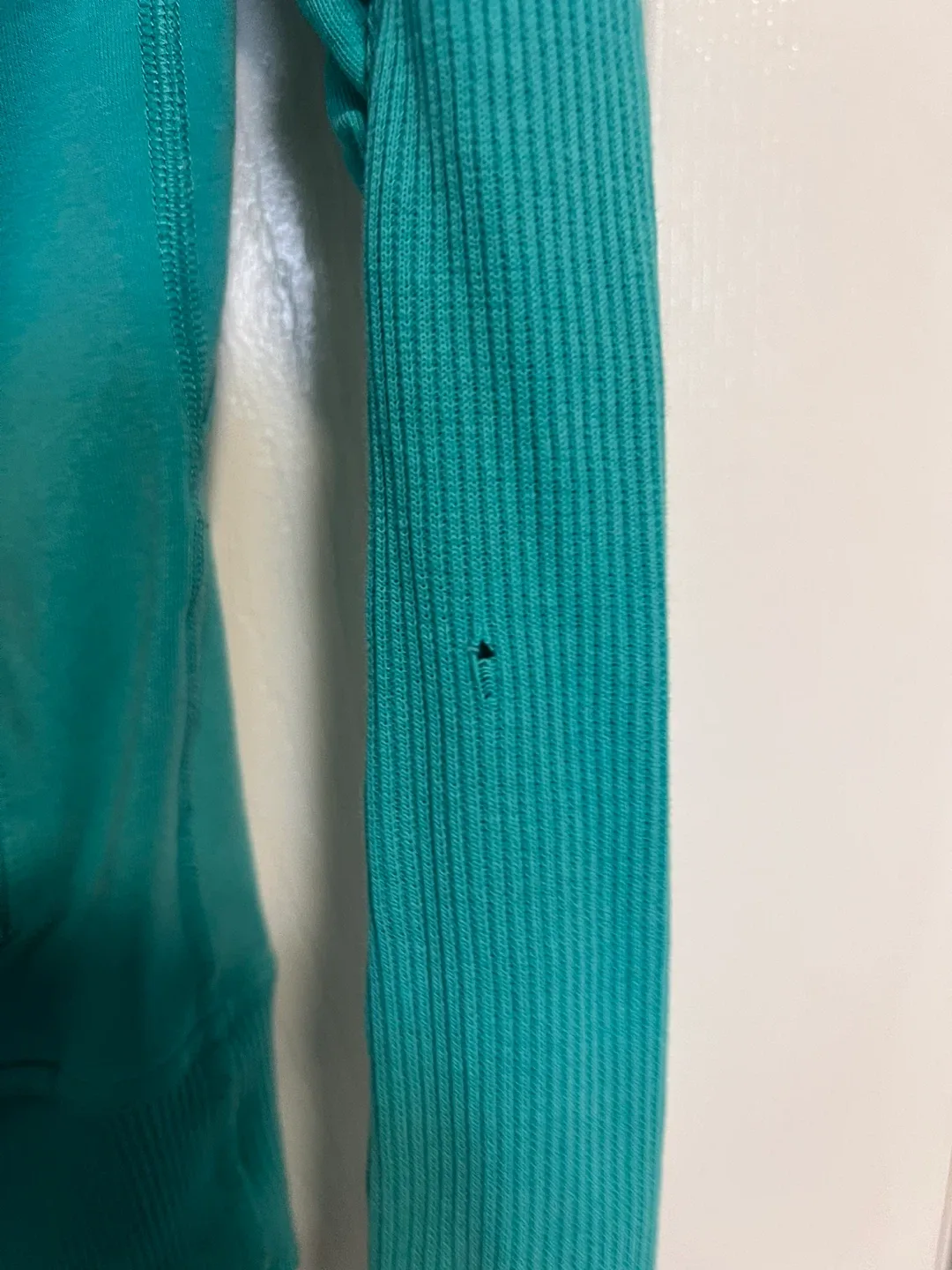 GUC Lululemon Hoodie 6 image indicator(7)