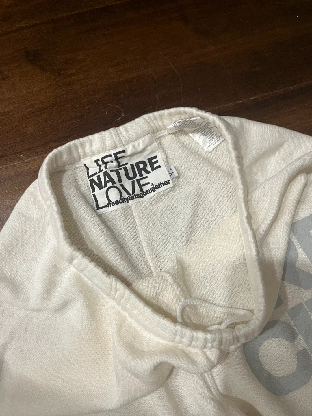 Free City Life Nature Love Sweatpants - Size XS image indicator(3)