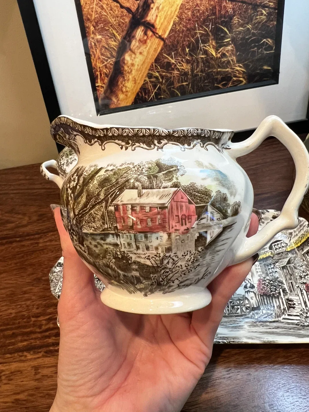 Vintage Porcelain Sugar And Creamer Set image indicator(7)