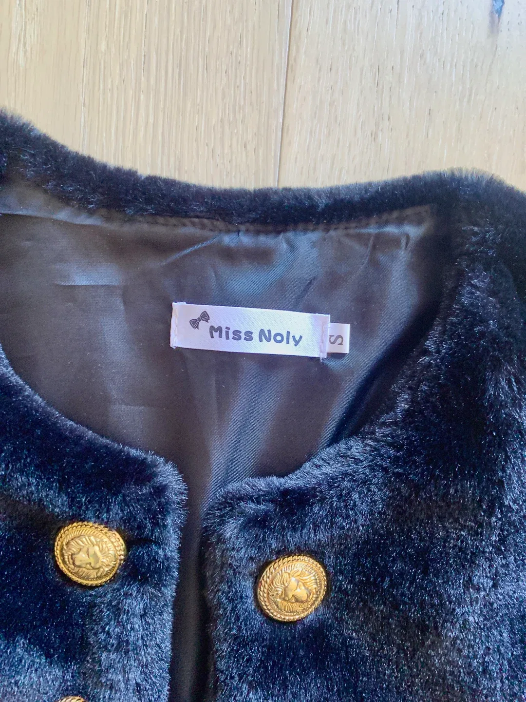 New Black Faux Fur Jacket - Size S image indicator(4)