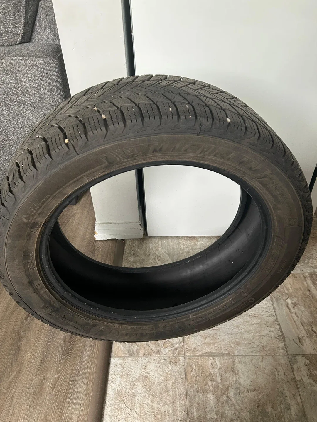 Michelin Tyre for Sale – Excellent Condition! image indicator(2)