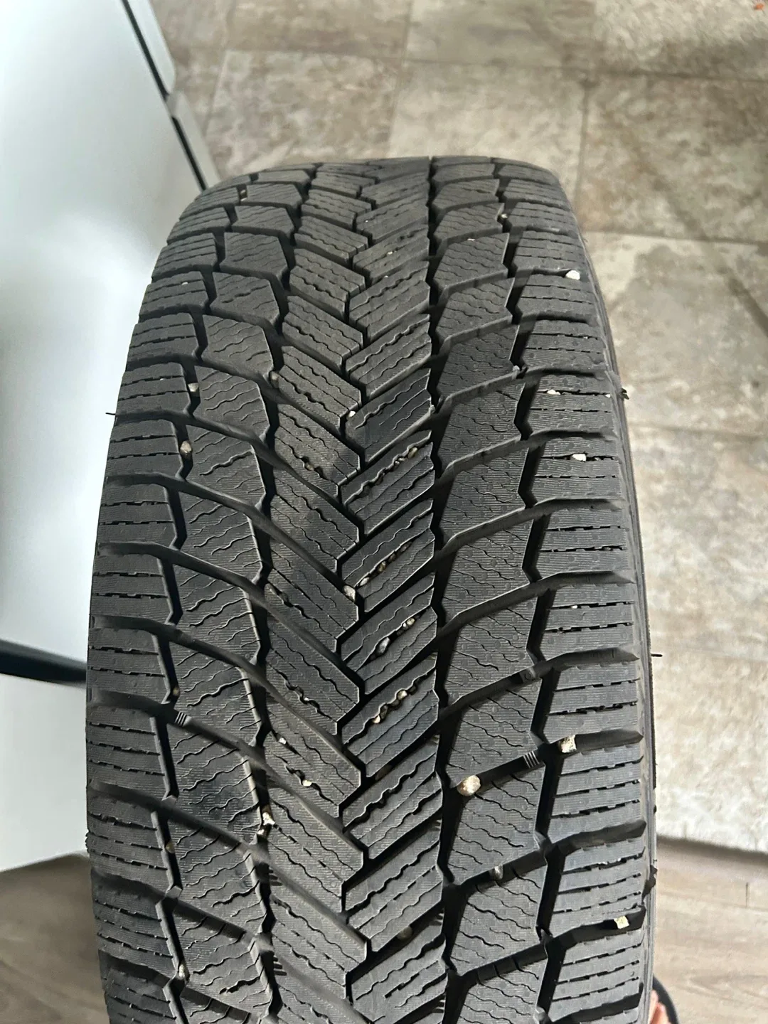 Michelin Tyre for Sale – Excellent Condition! image indicator(4)