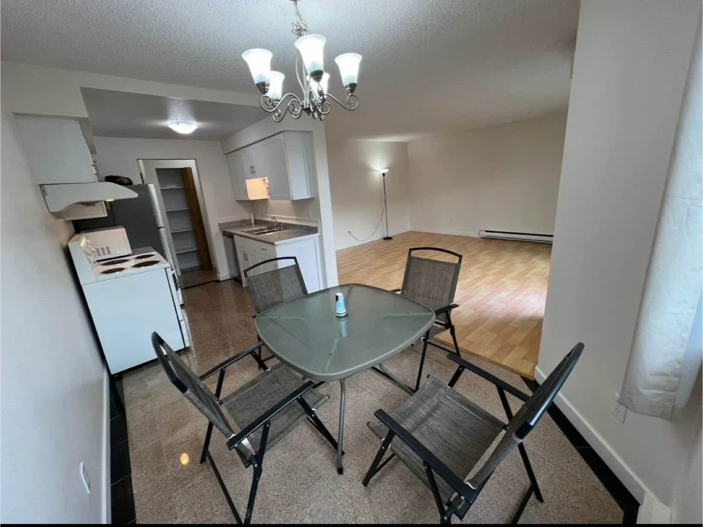 Large 985 sg.ft 2 BDR, 1 BATH Apartment Across TNT Guildford image indicator(2)