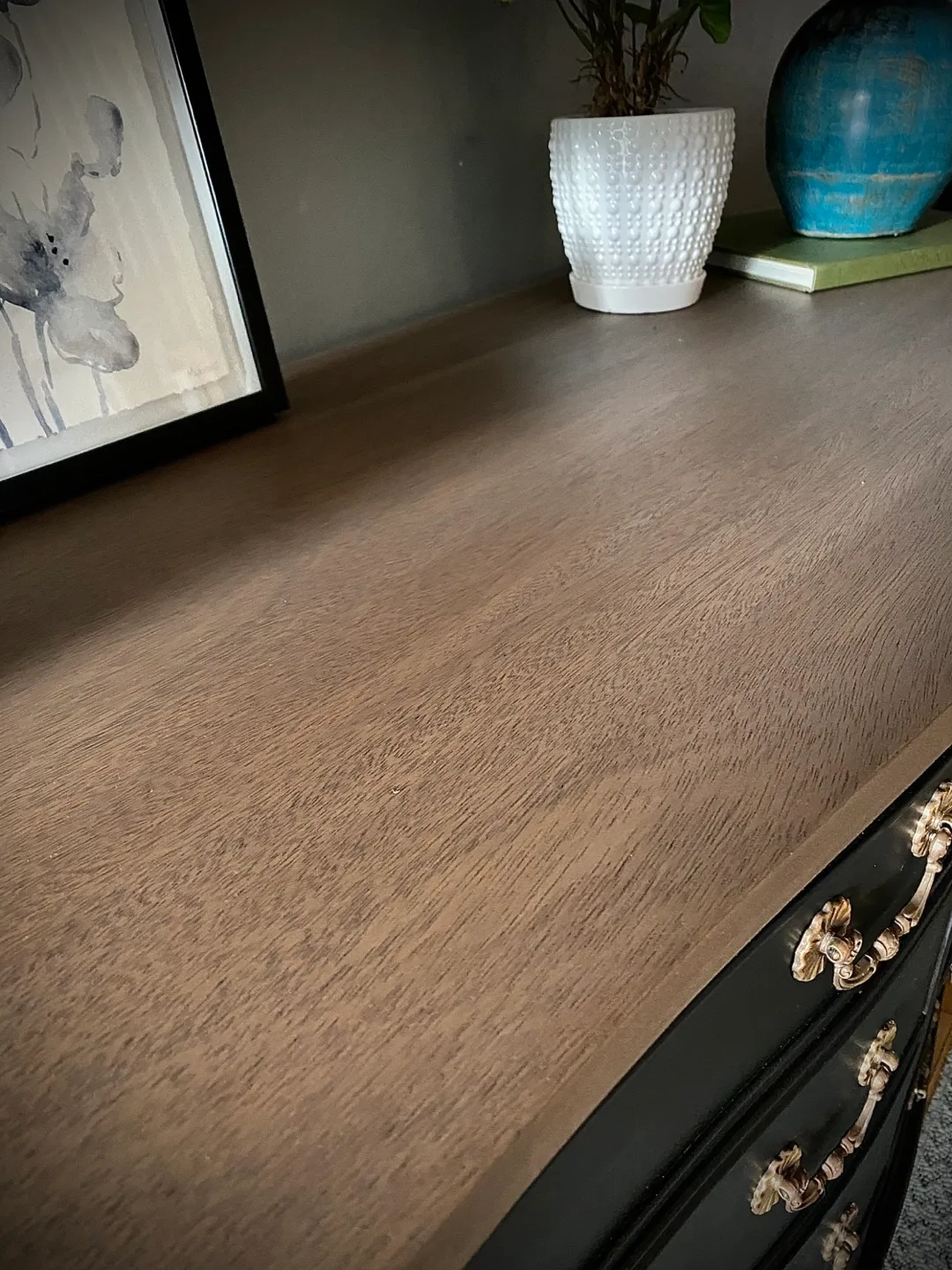 ✨Newly Refinished Serpentine Knetchel Dresser/Side Board✨ image indicator(4)