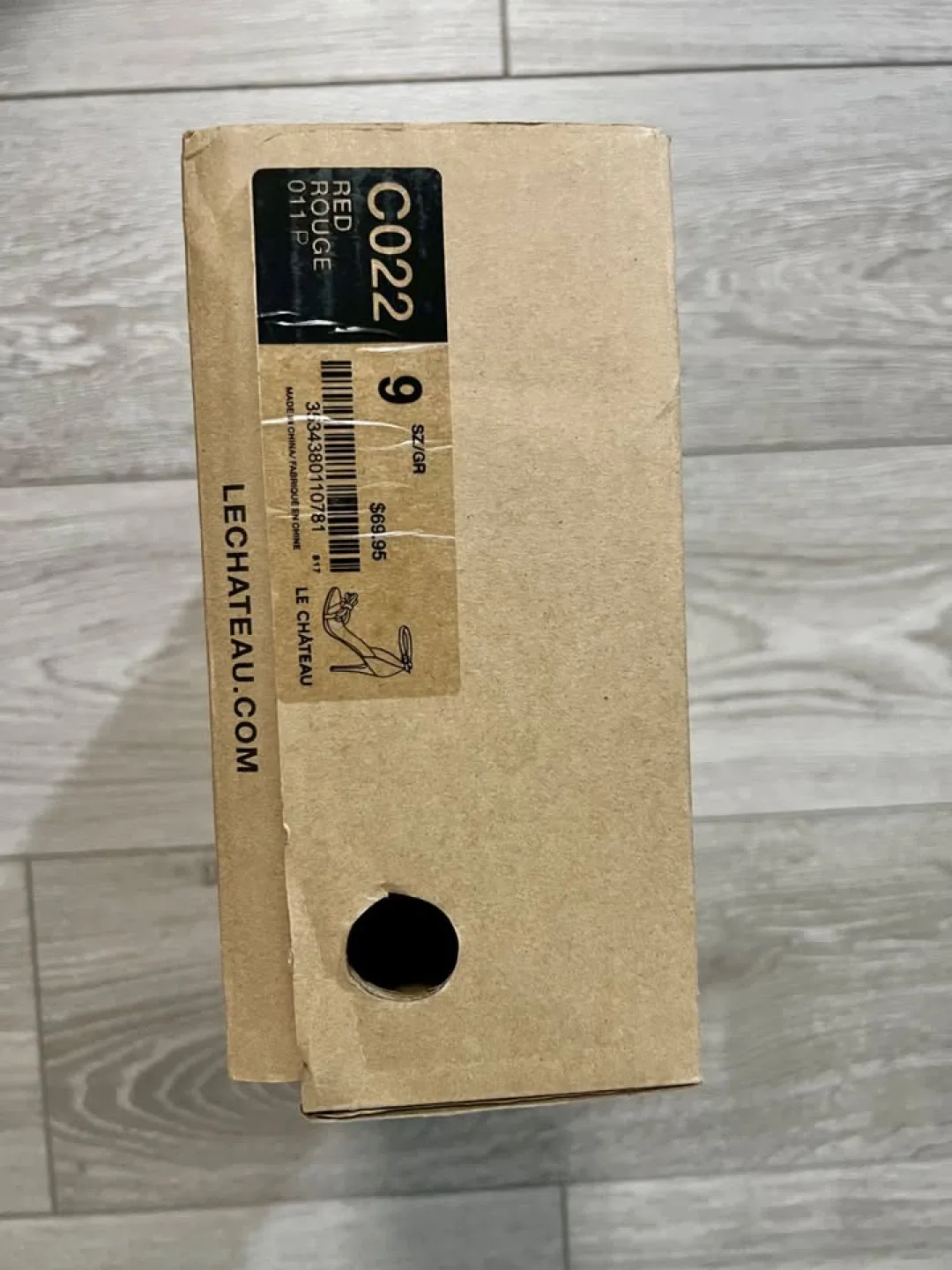 Le Chateau Red Heels, Size 9 image indicator(8)