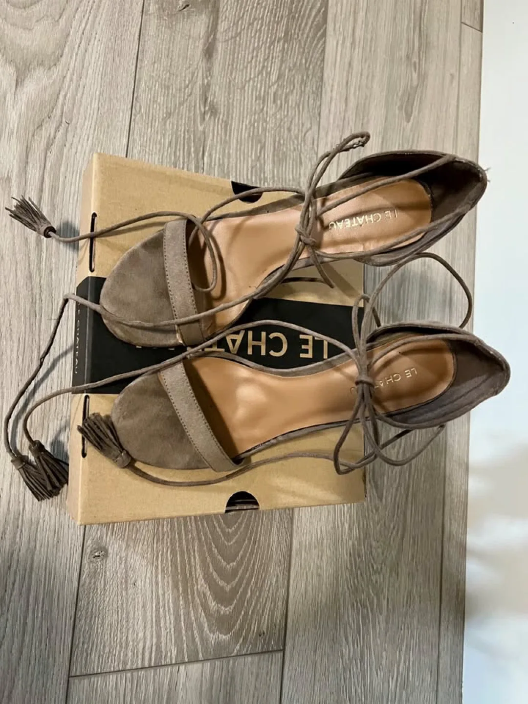 Le Chateau Taupe Heels - Size 8 image indicator(7)