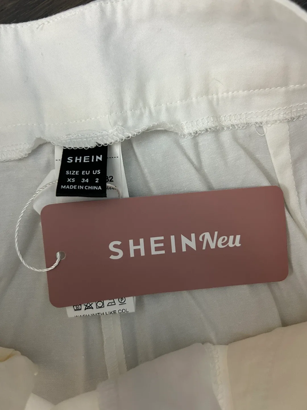 New SHEIN White Pants - Size XS image indicator(2)