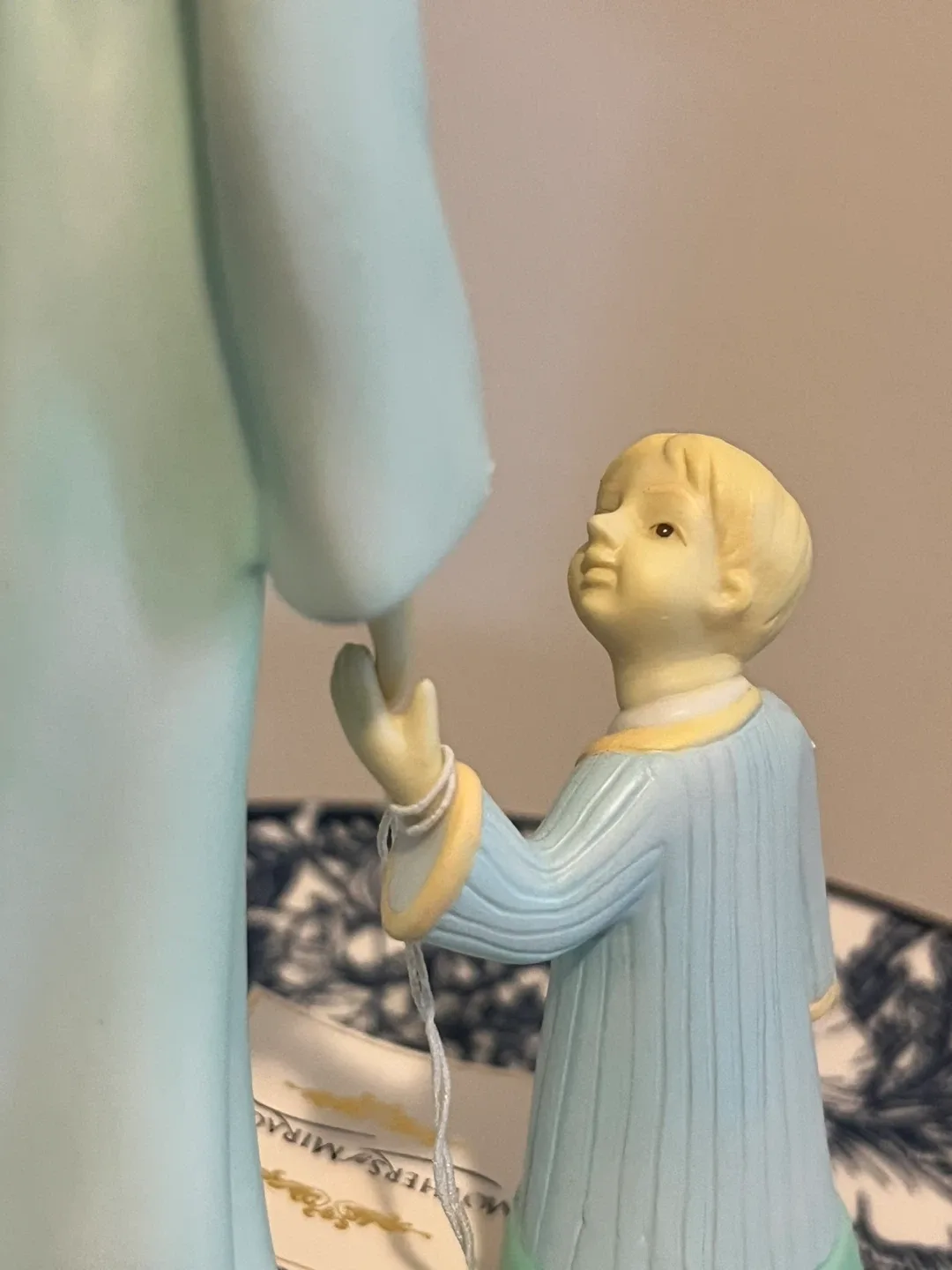 Mothers of Miracles Rachel & Joseph Figurine image indicator(7)