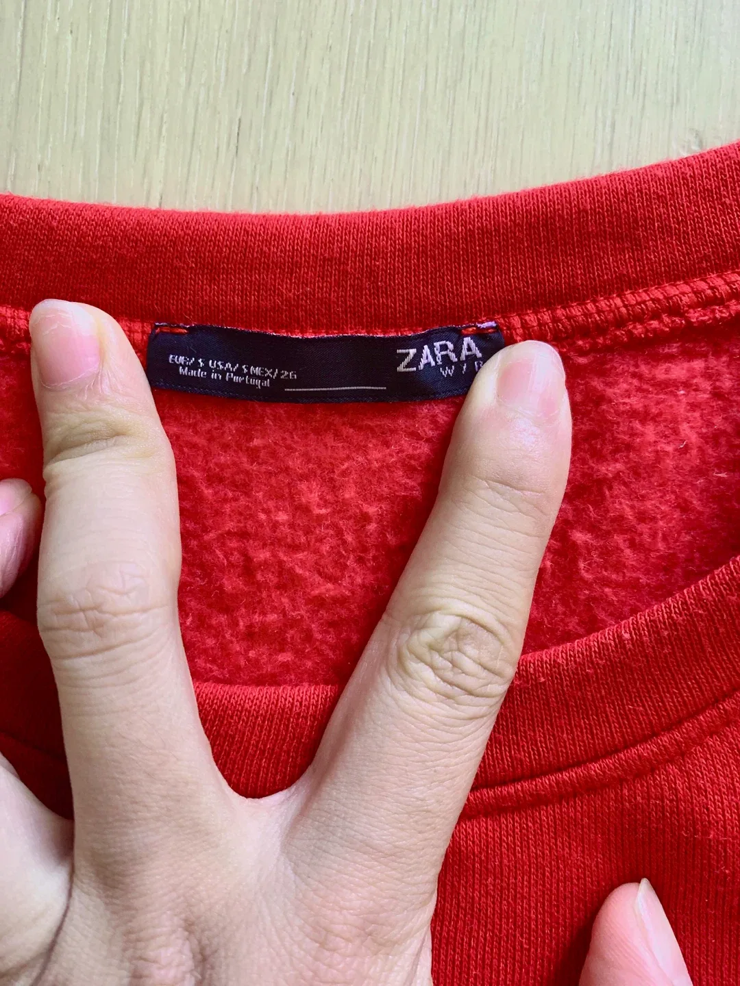 Zara Red Roswell UFO Sweatshirt - Size S image indicator(3)