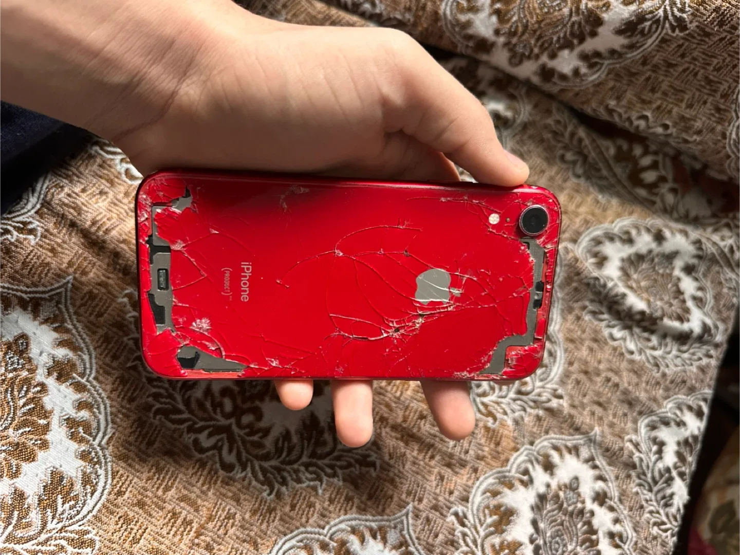 iPhone XR for sale plz sell all images image indicator(2)