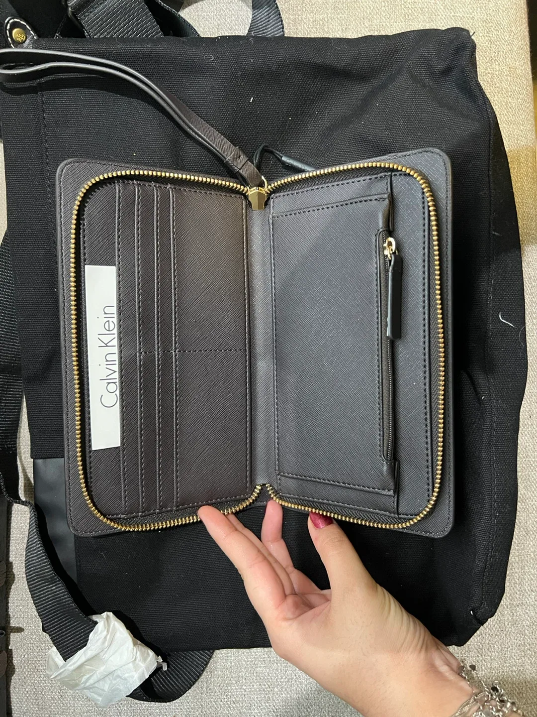 Calvin Klein Wallet image indicator(2)