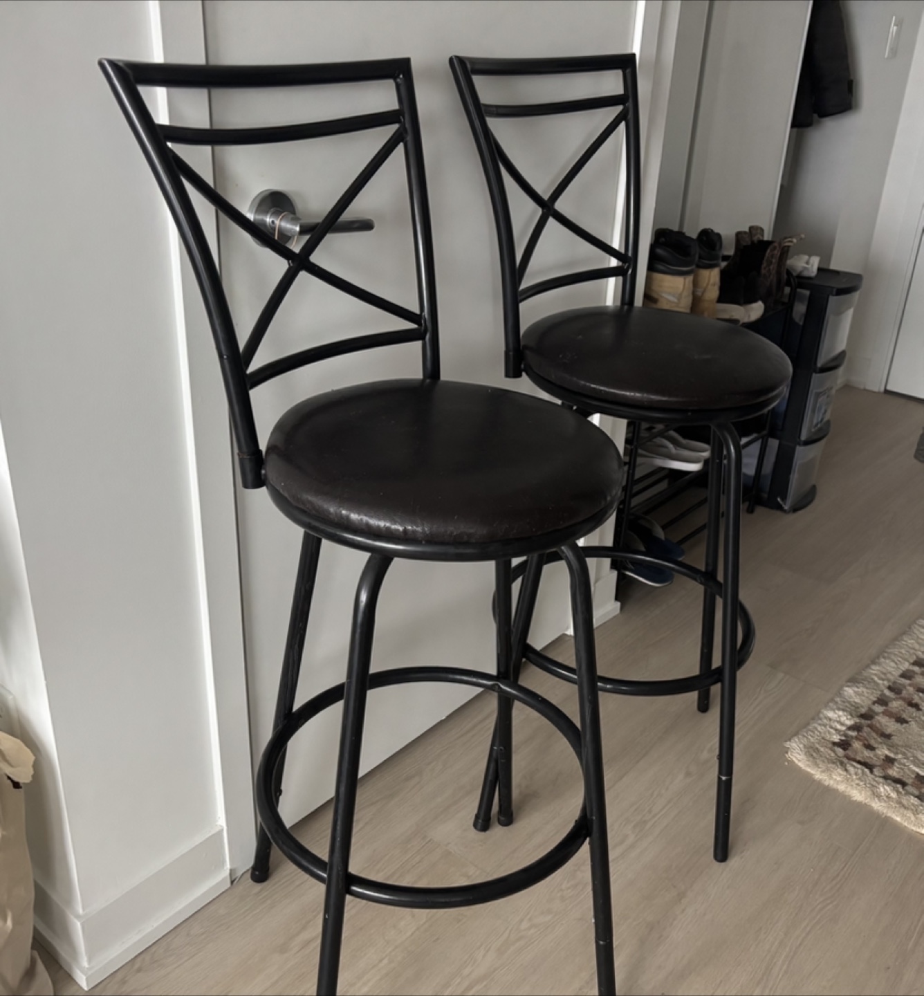 2 Bar Stools
