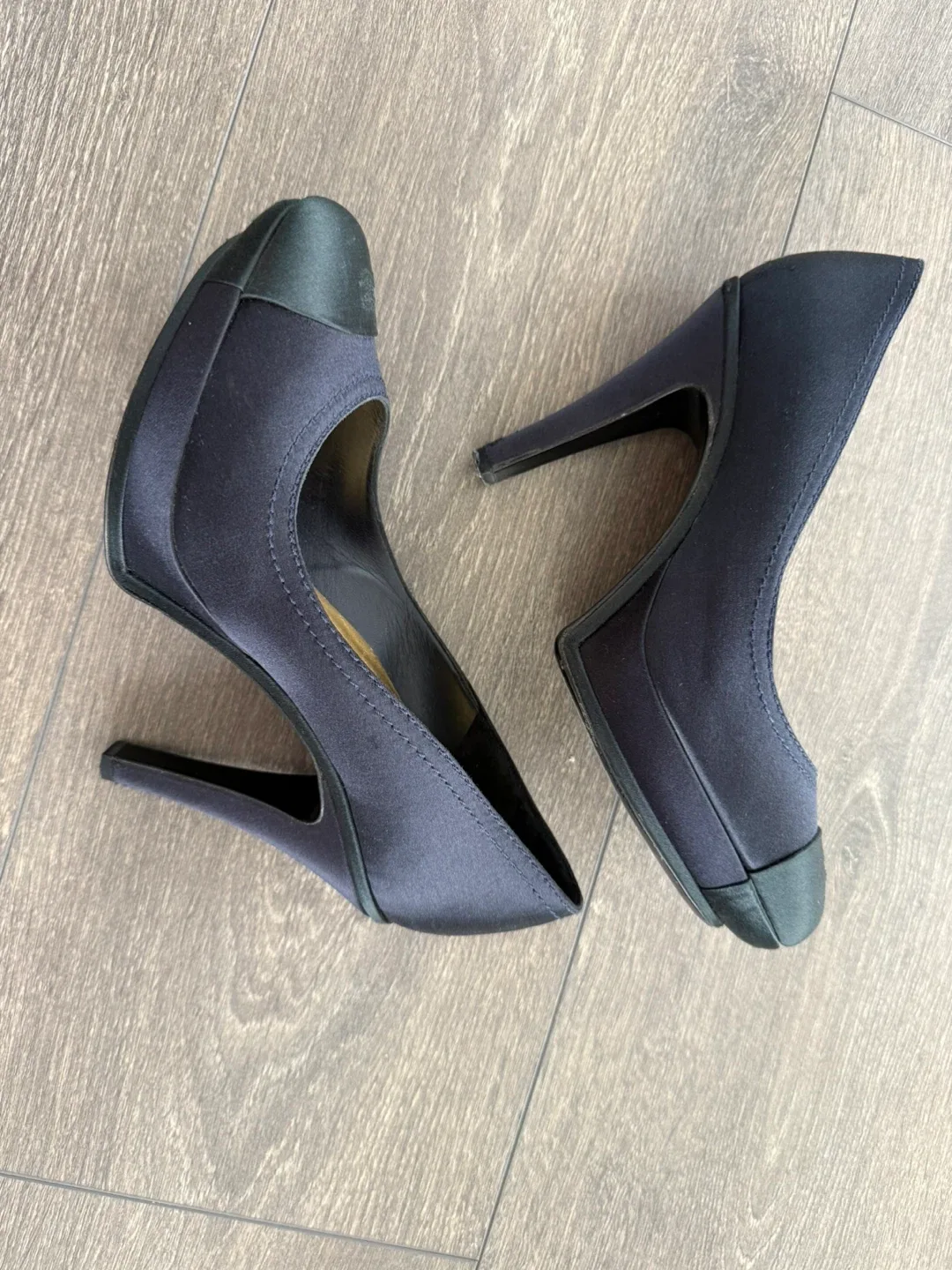 Chanel Black silk Heels 36.5 image indicator(10)