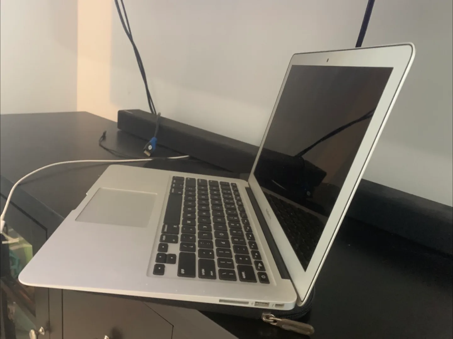 MacBook Air 13” with Case Logic Sleeve image indicator(4)