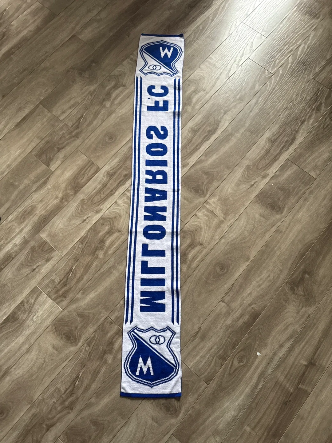 Millonarios FC Scarf image indicator(2)