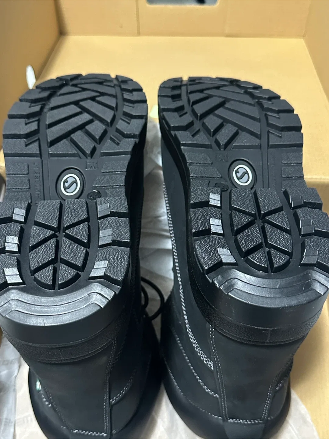 Sidewinder Dominator 2.0 Black Safety Shoes - Size 10 image indicator(3)